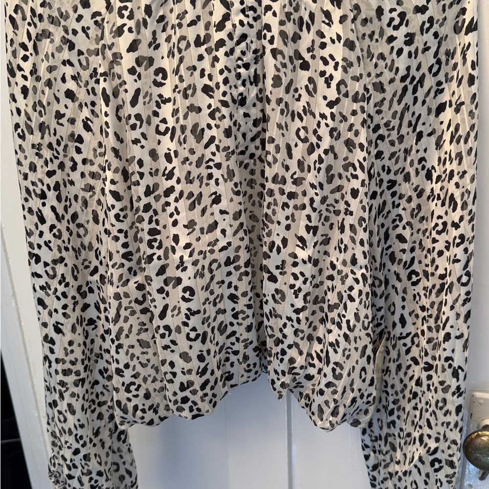 Leopard Print Scarf - Picture 2 of 3